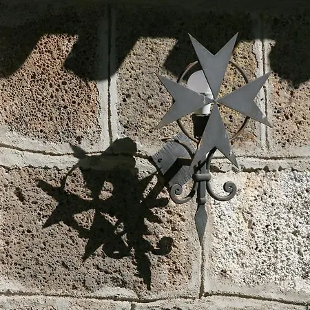 Affittacamere Eremo Del Cavaliere *